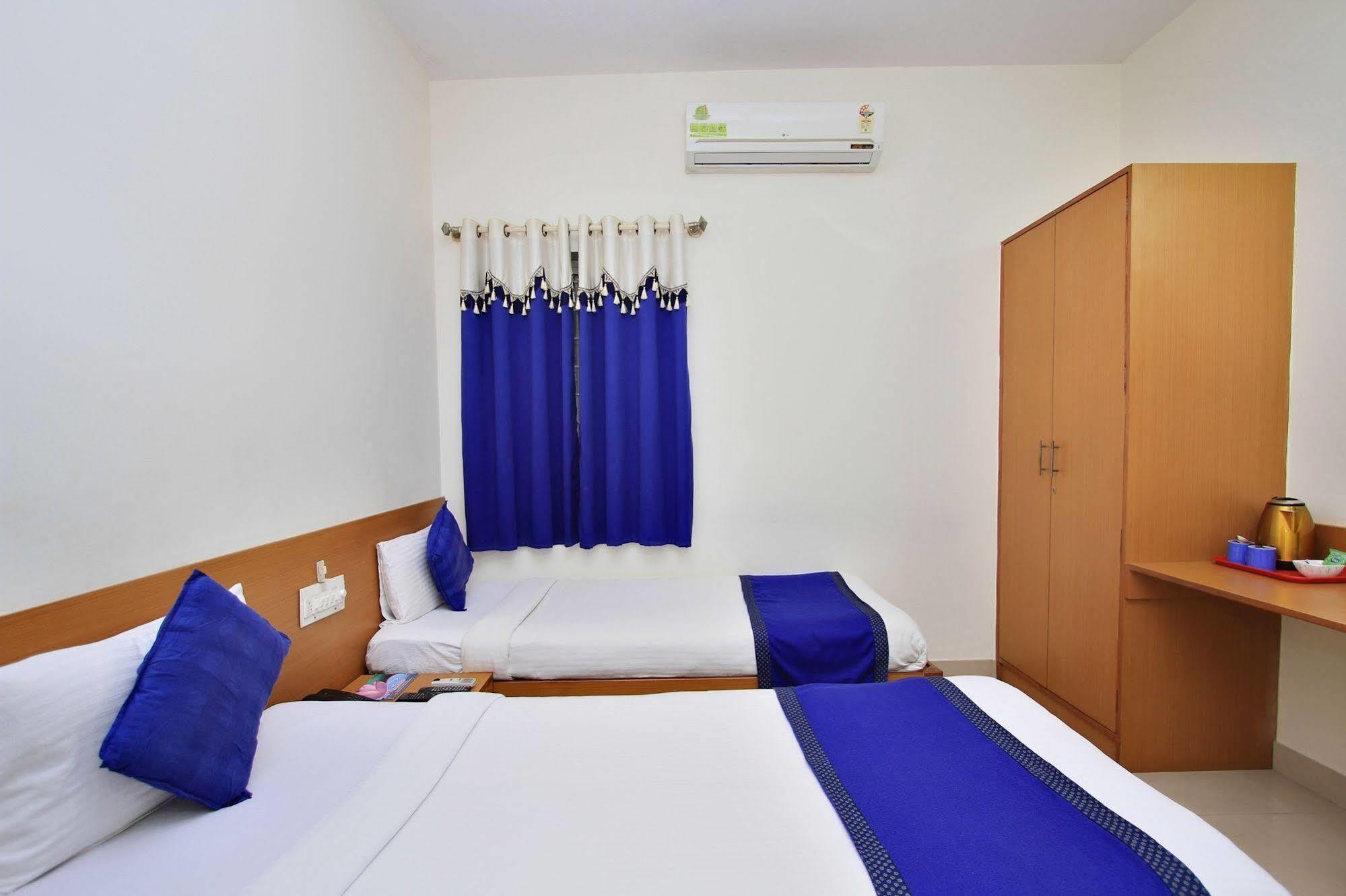 Kempton Hotel Kalkata Exteriér fotografie